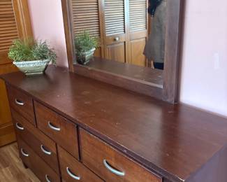 78Nov 08 2025 05 31pmgfsQ