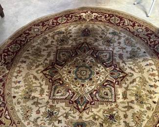 Safavieh "Classic Agidired" Round Wool Rug
