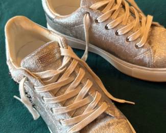 Kurt Geiger London "Kensington" Star Embellished Sneakers