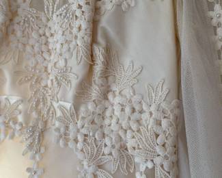 Vintage Wedding Dress with Veil