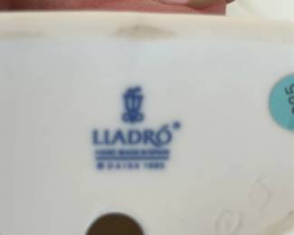 Lladro Porcelain Figurine "the Reader"
