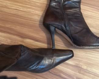 Kenneth Cole Brown Leather Pointed Toe Stiletto Heel Ankle Boots