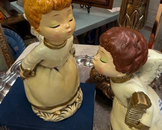 Vinage Kissing Angels