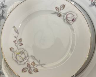 44Nov 06 2025 09 08pmsPej