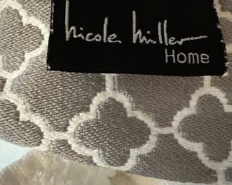 Nicole Miller Set Of Four Towels (4)