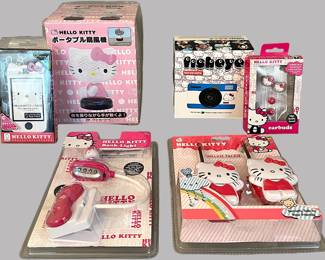 Hello Kitty Lomography Fisheye Camera And Other Electronics (6)