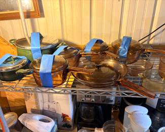 See through Pyrex cookware 