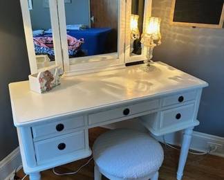 Sweet white vanity with stool.