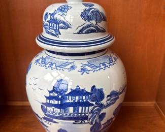 Olokun Blue & White Sopera Tinaja Vessel - Alter Jar