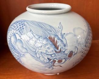 Japanese Decorative Dragon Vase
