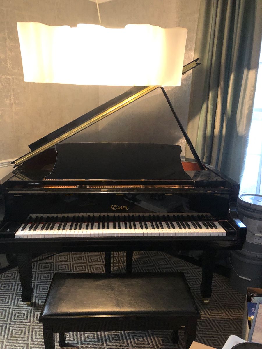 Essex EGP 155 by Steinway and Sons Baby Grand Piano
