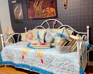 Trundle Bed, Native Art