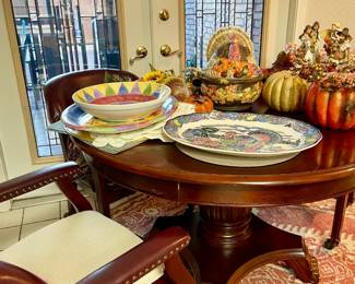 Round Table, 4 leather Chairs with Wheels, Thanksgiving Decor