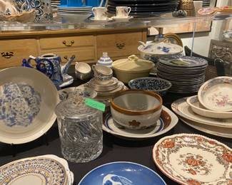 Lennox, Ancaste Bisto, Hobnail, Liberty Blue, Villeroy & Bloch, Stangle, Queens, Limoges