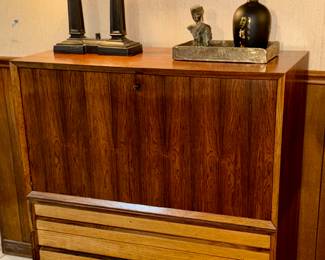 MCM Bar with pull down shelf/ serving tray 