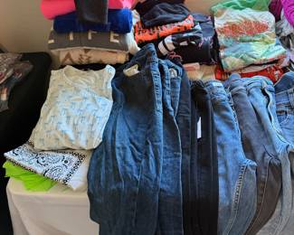 Tons of women’s clothes