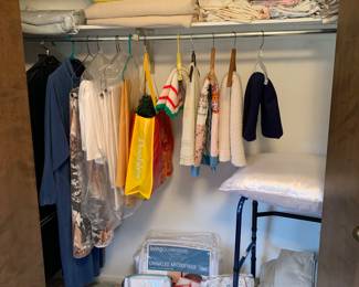 Blankets, Sheet Sets, Table Cloths, Comforter Set