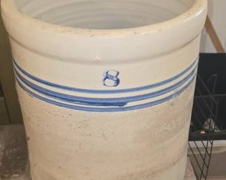 8 Gallon Crock