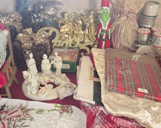 More Christmas Decor 