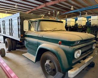 CHEVROLET GRAIN TRUCK