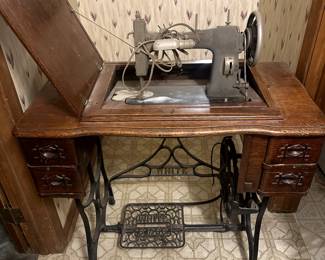 1antique sewing machine