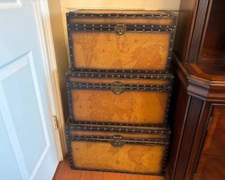 3 VINTAGE TRUNKS
