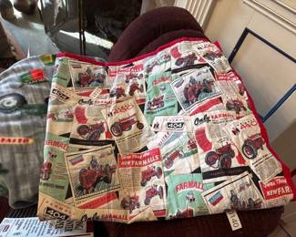 FARMALL QUILT OLIVER BLANKET