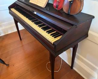 VIRGIL PRACTICE CLAVIER SILENT PIANO