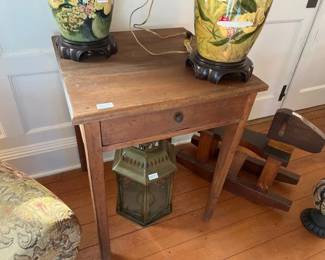 VINTAGE WOODEN SIDE TABLE