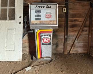 PHILLIPS 66 GAS PUMP
