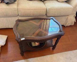 SMALL COFFEE TABLE