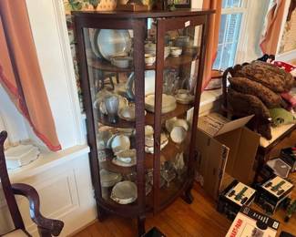 CURVED GLASS CURIO CHINA CABINET