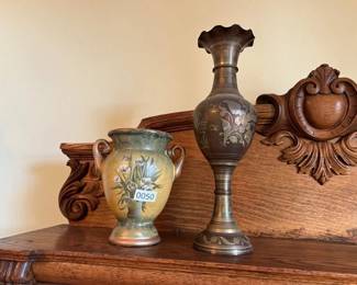 FLORAL VASE AND 16 BRASS VASE