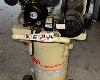 Ingersoll Rand Garage Mate portable electric air compressor