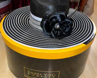 Black and white striped Donna Vinci Hat