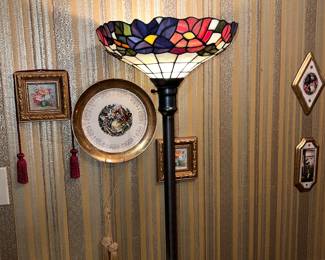 Tiffany-style stained glass torchiere floor Lamp