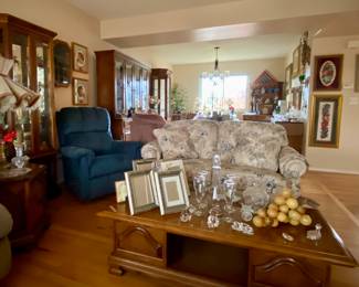 Coffee table with coordinating end tables, china and curio cabinets