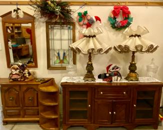 Handmade decorations, stained glass, vintage lamps and furniture