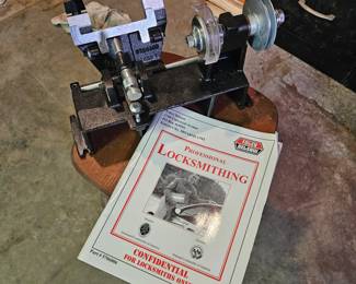 Professional Locksmithing tool