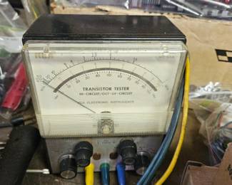 Transistor Tester