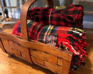 Vintage Woolrich Blankets (& Other Vintage Wool Blankets)