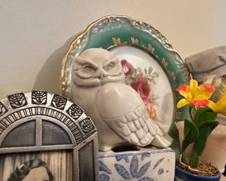 Pearlite Owl (Canada)