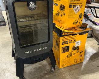 Smoker and DeWalt Vacuums Orlando