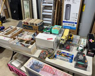 Trading Cards and Collectibles Orlando Estate Auction