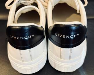 Givenchy Mens City Sport Leather Sneakers 