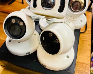 Watch Dog Professional Video 5 Camera Security/Surveillance System.