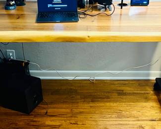 UPLIFT Power Adjustable Height Desk. 72" Wide, Adjusts to 40" High.