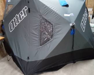 Otter pop up Ice Shanty