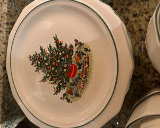 Psaltzgraff christmas dishes
