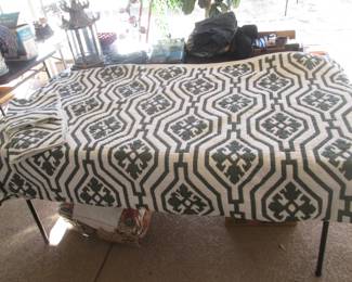 "Southern Living" Queen Comforter, 96" X 96"